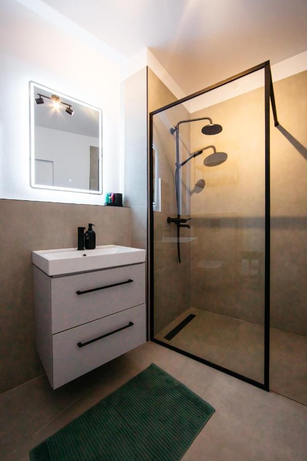 Mountain Retreat Apartman Sinaia Kültér fotó