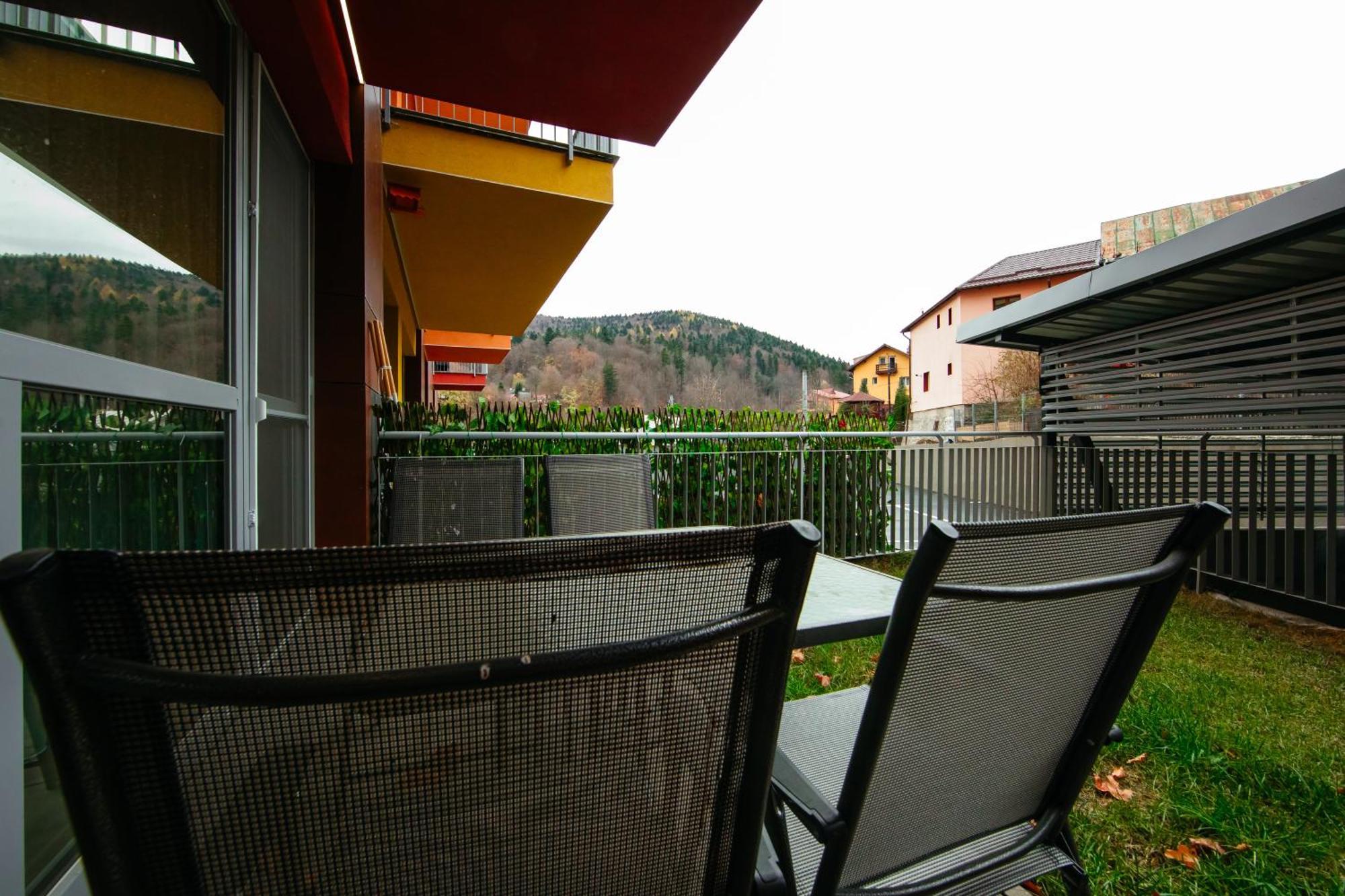 Mountain Retreat Apartman Sinaia Kültér fotó